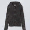 Sudadera con capucha ajustada y cremallera – Teñida en negro Sudadera con capucha ajustada y cremallera – Teñida en negro