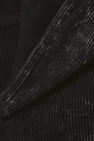 Sudadera con capucha ajustada y cremallera – Teñida en negro