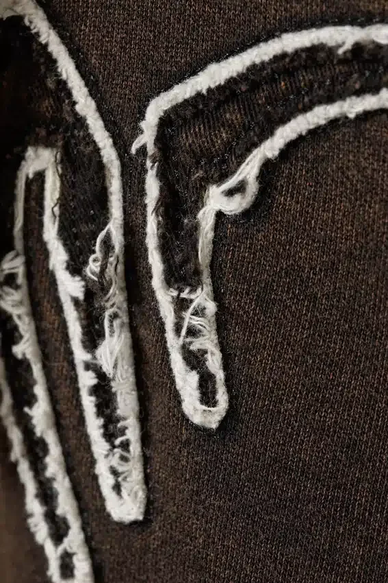 Sudadera con capucha, cremallera y bordado, corte recto – Marrón oscuro lavado – Dream Sudadera con capucha, cremallera y bordado, corte recto – Marrón oscuro lavado – Dream