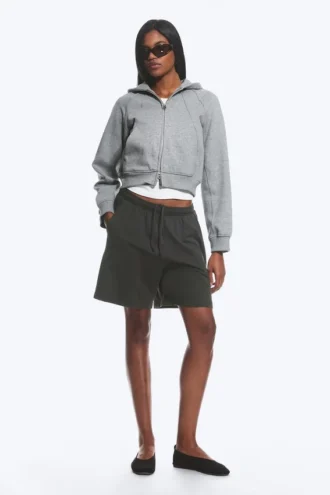 Sudadera con capucha, cremallera y mangas raglán – Gris jaspeado