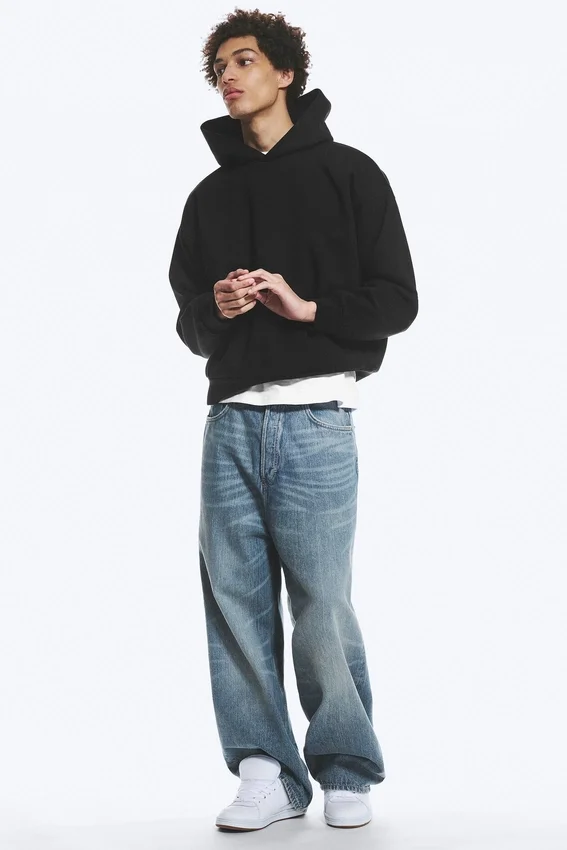 Sudadera con capucha de corte holgado – Negro Sudadera con capucha de corte holgado – Negro