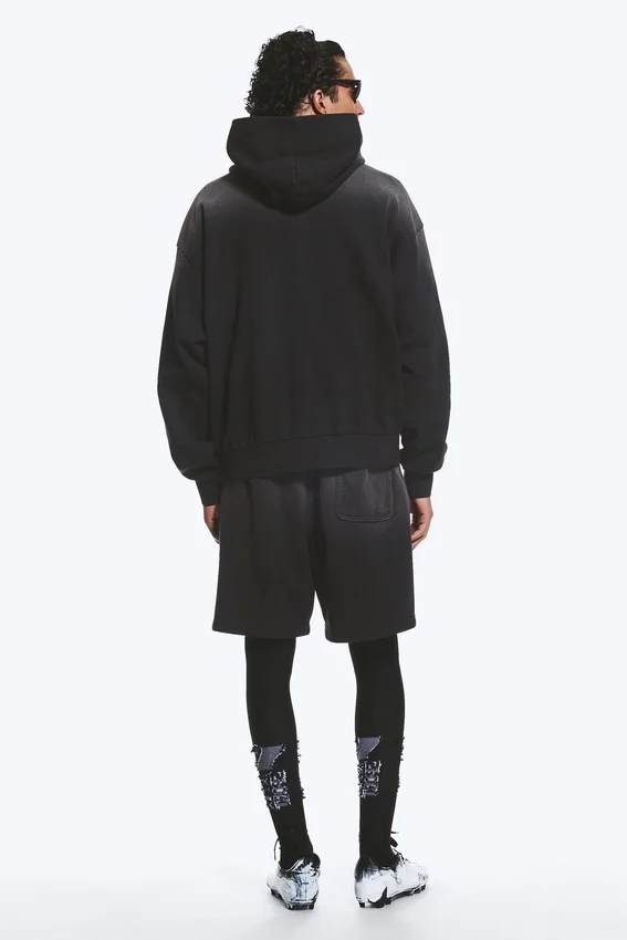 Sudadera con capucha de fútbol de corte holgado Toffs – Negro oscuro Sudadera con capucha de fútbol de corte holgado Toffs – Negro oscuro