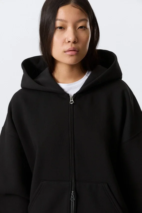 Sudadera con capucha oversize de gran gramaje y cremallera – Negro Sudadera con capucha oversize de gran gramaje y cremallera – Negro