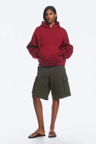 Sudadera con capucha oversize de neopreno – Rojo oscuro