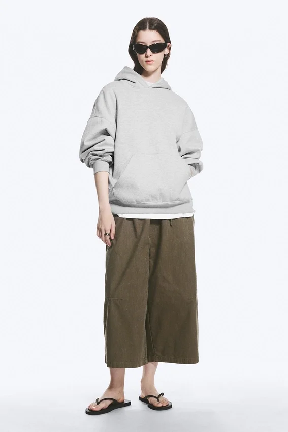 Sudadera con capucha oversize de tejido grueso – Gris claro jaspeado Sudadera con capucha oversize de tejido grueso – Gris claro jaspeado
