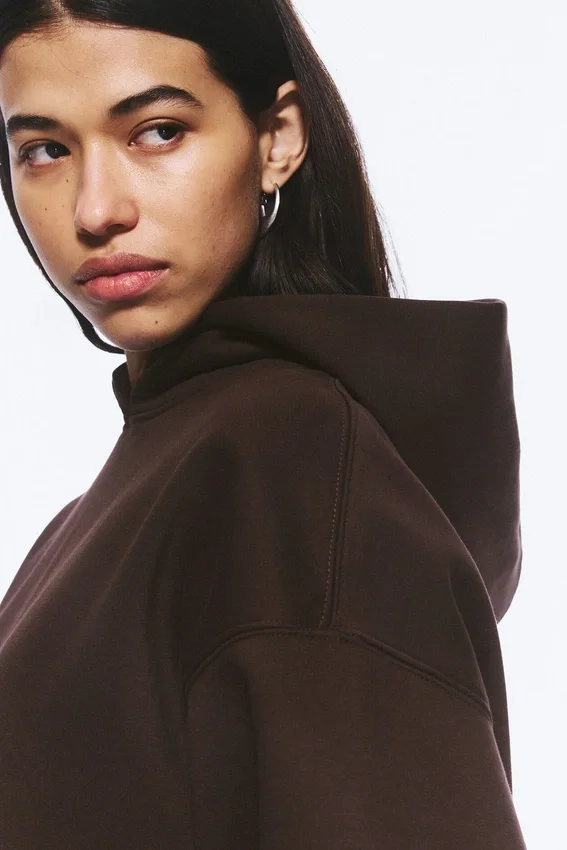 Sudadera con capucha oversize de tejido grueso – Marrón oscuro Sudadera con capucha oversize de tejido grueso – Marrón oscuro