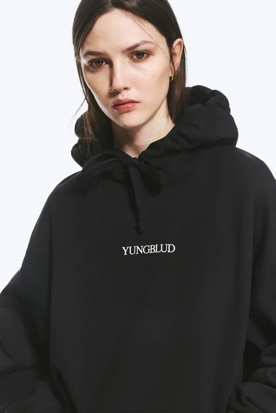 Sudadera con capucha oversize estampada de Yungblud – Negro apagado Sudadera con capucha oversize estampada de Yungblud – Negro apagado