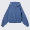 Sudadera con capucha y cremallera, corte recto y largo corto – Azul lavado Sudadera con capucha y cremallera, corte recto y largo corto – Azul lavado