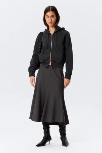 Sudadera con capucha y cremallera de algodón ajustada – Negro lavado