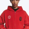 Sudadera con capucha y cremallera de corte holgado Toffs – Rojo brillante Sudadera con capucha y cremallera de corte holgado Toffs – Rojo brillante