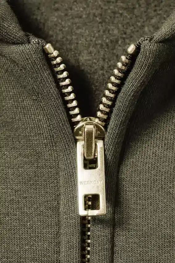Sudadera con capucha y cremallera de corte holgado – Verde oscuro lavado Sudadera con capucha y cremallera de corte holgado – Verde oscuro lavado