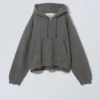 Sudadera con capucha y cremallera de corte holgado y tejido grueso – Gris oscuro