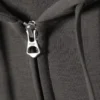 Sudadera con capucha y cremallera de corte recto y peso medio – negro mate Sudadera con capucha y cremallera de corte recto y peso medio – negro mate