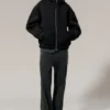Sudadera con capucha y cremallera de estilo scuba holgada y cuello alto – Negro Sudadera con capucha y cremallera de estilo scuba holgada y cuello alto – Negro