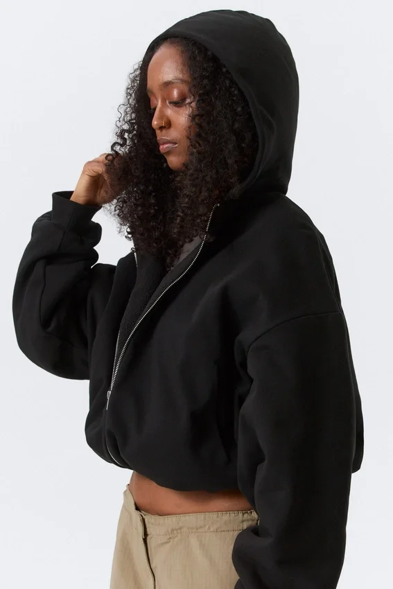 Sudadera con capucha y cremallera de felpa oversize – Negro Sudadera con capucha y cremallera de felpa oversize – Negro