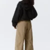 Sudadera con capucha y cremallera de felpa oversize – Negro Sudadera con capucha y cremallera de felpa oversize – Negro