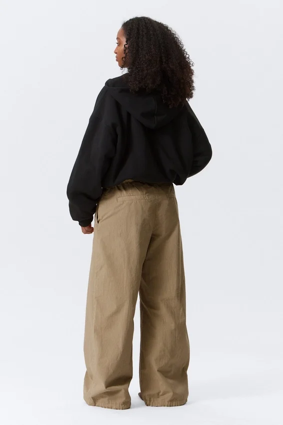 Sudadera con capucha y cremallera de felpa oversize – Negro Sudadera con capucha y cremallera de felpa oversize – Negro