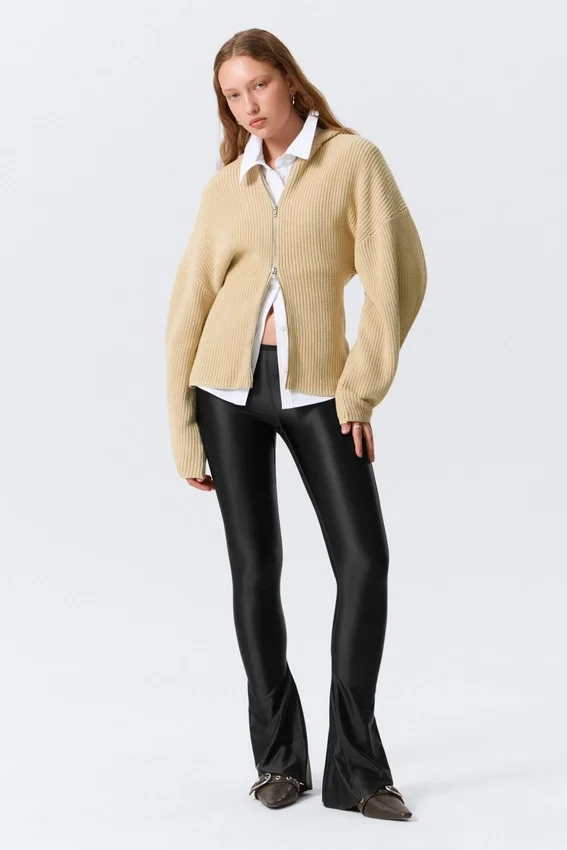 Sudadera con capucha y cremallera larga de punto – Beige Sudadera con capucha y cremallera larga de punto – Beige