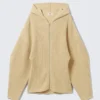 Sudadera con capucha y cremallera larga de punto – Beige Sudadera con capucha y cremallera larga de punto – Beige