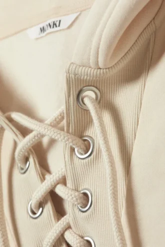 Sudadera corta con capucha y cordón – Beige claro