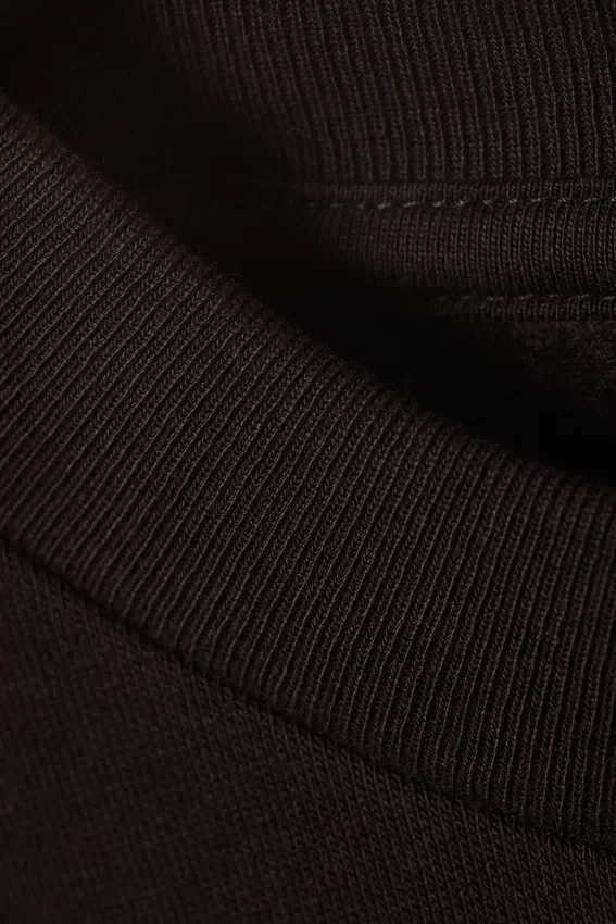 Sudadera de corte holgado – Marrón oscuro Sudadera de corte holgado – Marrón oscuro