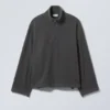 Sudadera de felpa oversize Cora – Gris oscuro Sudadera de felpa oversize Cora – Gris oscuro
