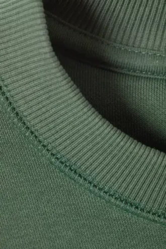 Sudadera Essence Standard – Verde oscuro
