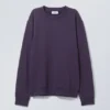 Sudadera estándar – Berenjena Sudadera estándar – Berenjena