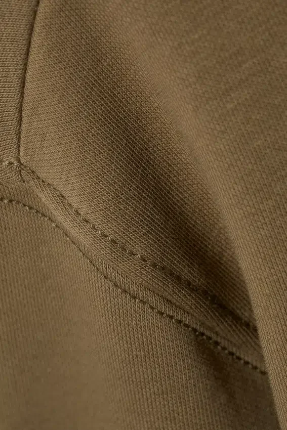 Sudadera estándar – Caqui Sudadera estándar – Caqui