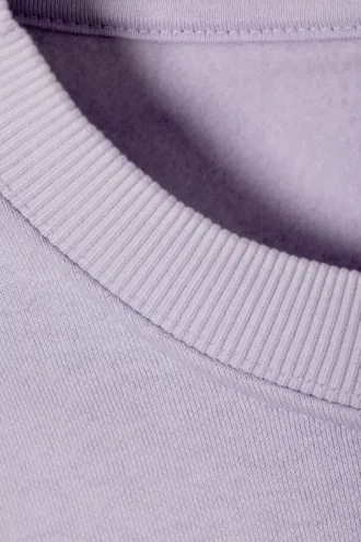 Sudadera estándar de peso medio – Morado claro apagado