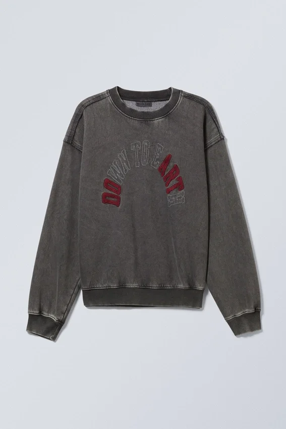 Sudadera holgada con estampados – Negro lavado – Down to Earth Sudadera holgada con estampados – Negro lavado – Down to Earth