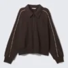 Sudadera holgada tipo polo con media cremallera – Marrón oscuro Sudadera holgada tipo polo con media cremallera – Marrón oscuro