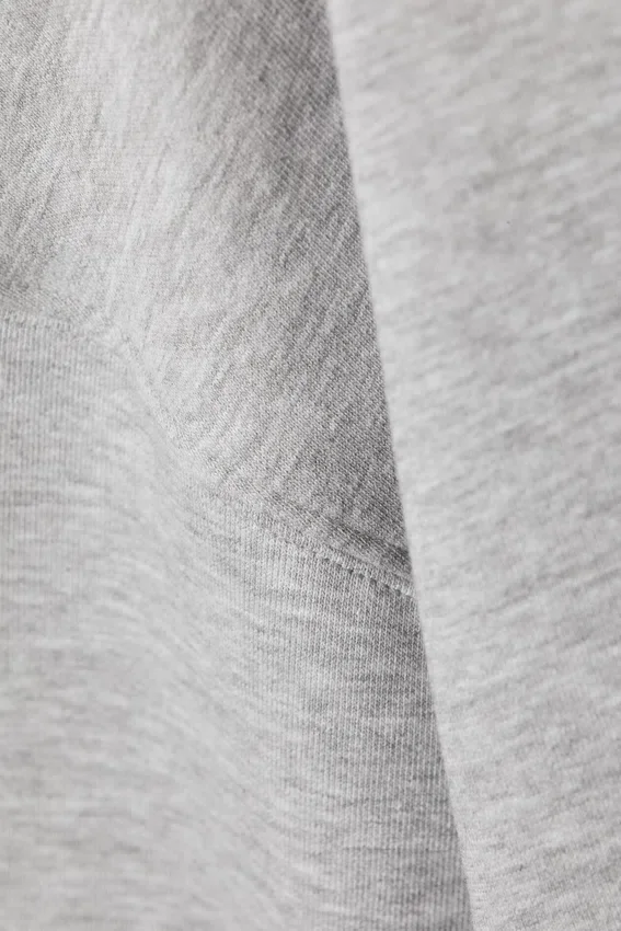 Sudadera oversize de cuello redondo – Gris jaspeado Sudadera oversize de cuello redondo – Gris jaspeado