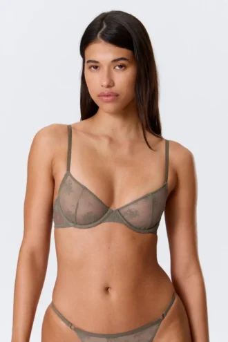 Sujetador con aros de encaje transparente – Gris empolvado