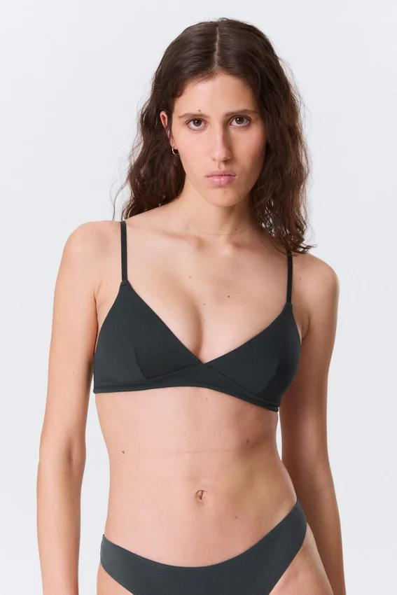 Sujetador triangular acolchado suave – Negro Sujetador triangular acolchado suave – Negro