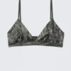 Sujetador triangular con cuello en V de microtejido suave – Gris oscuro – Estampado arrugado Sujetador triangular con cuello en V de microtejido suave – Gris oscuro – Estampado arrugado
