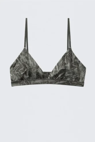 Sujetador triangular con cuello en V de microtejido suave – Gris oscuro – Estampado arrugado