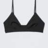 Sujetador triangular con cuello en V de microtejido suave – Negro Sujetador triangular con cuello en V de microtejido suave – Negro