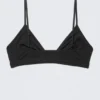 Sujetador triangular con cuello en V de microtejido suave – Negro Sujetador triangular con cuello en V de microtejido suave – Negro