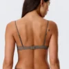 Sujetador triangular de encaje – Gris empolvado Sujetador triangular de encaje – Gris empolvado