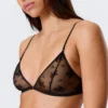 Sujetador triangular de encaje – Negro Sujetador triangular de encaje – Negro