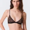 Sujetador triangular de encaje ondulado – Negro Sujetador triangular de encaje ondulado – Negro