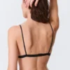 Sujetador triangular de encaje ondulado – Negro Sujetador triangular de encaje ondulado – Negro