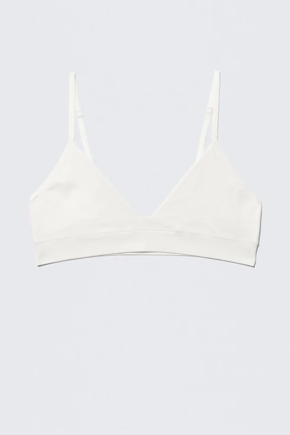 Sujetador triangular sin costuras y suave – Blanco Sujetador triangular sin costuras y suave – Blanco