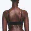 Sujetador triangular sin costuras y suave – Negro Sujetador triangular sin costuras y suave – Negro