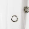 Top ajustado con cuello alto y botones a presión – Blanco Top ajustado con cuello alto y botones a presión – Blanco