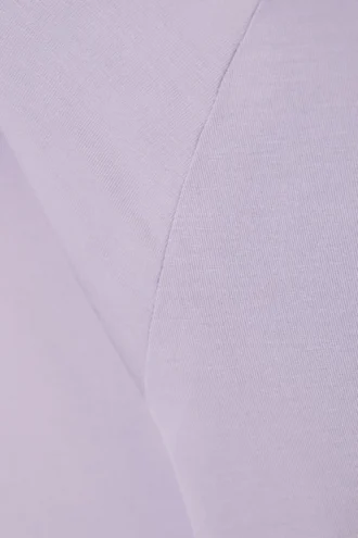 Top ajustado con mangas raglán – Morado claro
