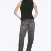 Top ajustado de cuello alto con botones a presión – Negro Top ajustado de cuello alto con botones a presión – Negro