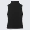 Top ajustado de cuello alto con botones a presión – Negro Top ajustado de cuello alto con botones a presión – Negro