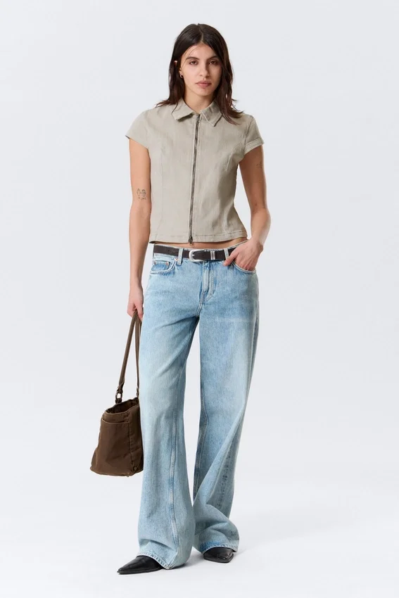 Top ajustado de manga corta con cremallera – Beige Top ajustado de manga corta con cremallera – Beige